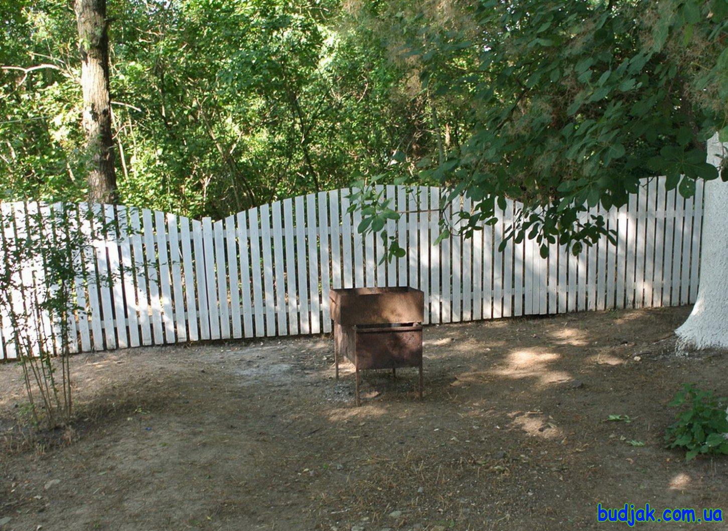 Частный коттедж отдыха «Дубовая роща» на курорте Лебедевка. Фото № 11001